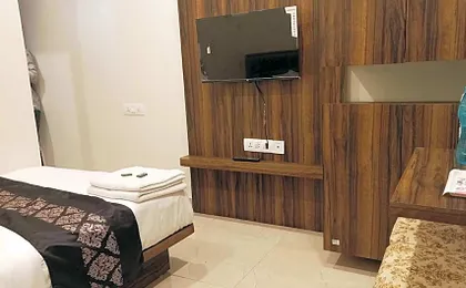 Hotel Vrinda Inn