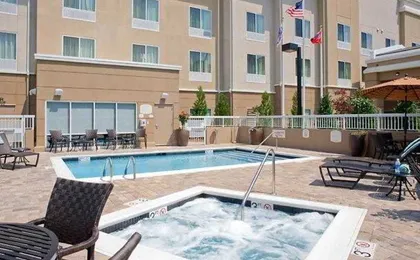 Fairfield Inn & Suites Columbus