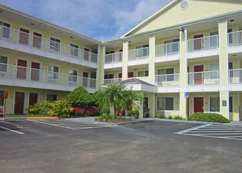 Crossland Economy Studios - Orlando - UCF Area