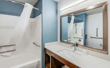 Woodspring Suites West Des Moines