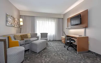 Courtyard by Marriott Charlotte Matthews