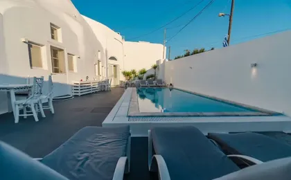Santorini Fira Oasis