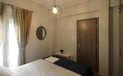 Luxury flat in Hilton, central Athens, 3 metro, VFM!