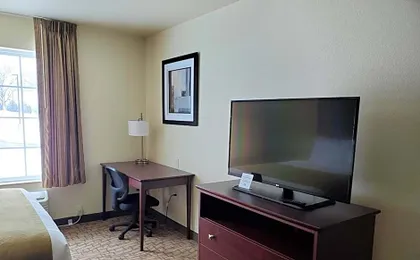 Cobblestone Inn & Suites - Barron