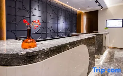 Yitel Collection (Shanghai train station)