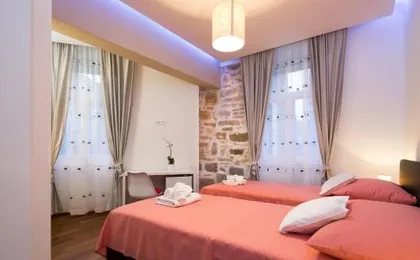 Riva Rooms