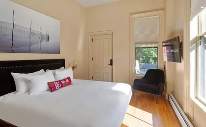 The Francis Hotel
