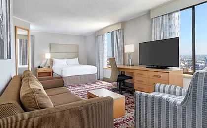 DoubleTree by Hilton - Philadelphia Center City