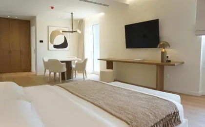Luxury White Tower Suites
