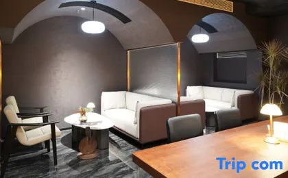 Si Yue Hotel (Software Industry Center Wealth Mall Branch)