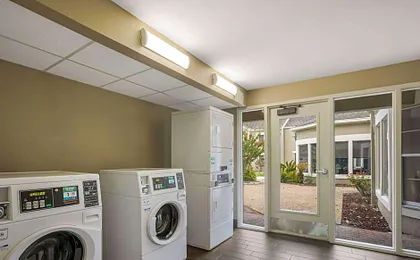 MainStay Suites Savannah Midtown