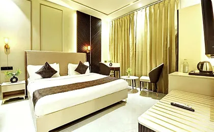 Saltstayz Select - Pitampura