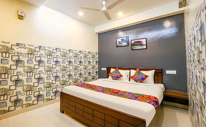 FabHotel Starhood - Manikonda