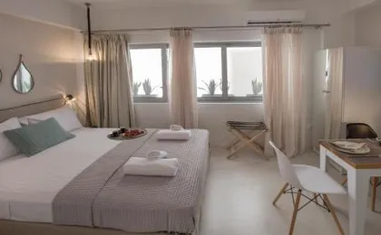 Ermou Stylish Suites by GHH
