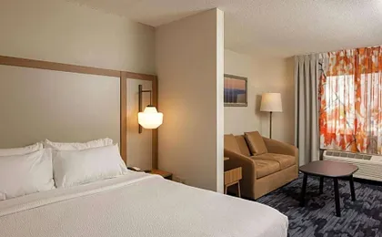 Fairfield Inn & Suites by Marriott Lansing West