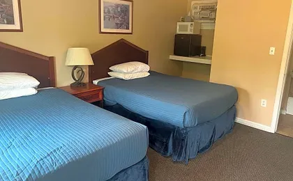 Steelhead Inn