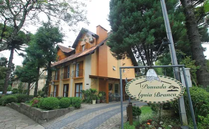 Aguia Branca Pousada