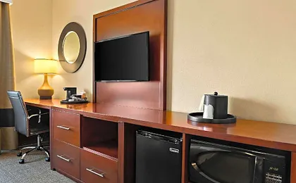 Comfort Suites Saginaw North