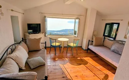 Holiday Home Dalmatinska Kuća