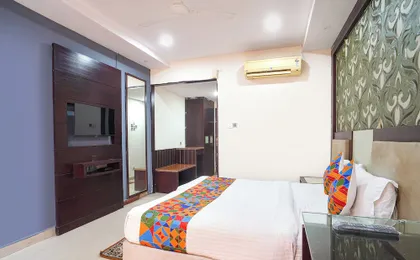 Fabhotel Namo Stay Inn