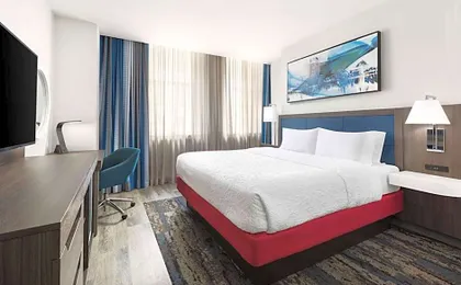 Hampton Inn & Suites Baltimore-Inner Harbor