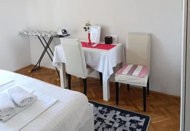 Milka Apartments