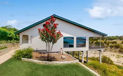 Vineyard Haus W/boat Dock on Lake Travis