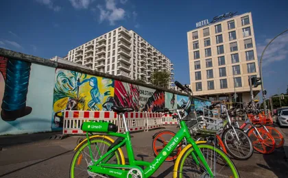 Schulz Hotel Berlin Wall at the East Side Gallery