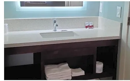 Crestridge Inn Near LAX, SoFi Stadium & Intuit Dome