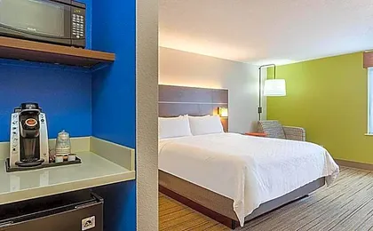 Holiday Inn Express & Suites Kokomo South By IHG