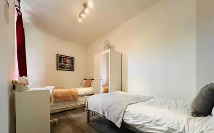 Private Rooms for 7 People With Bathroom