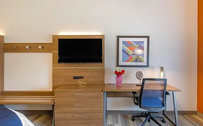 Holiday Inn Express Houston-Alvin By IHG