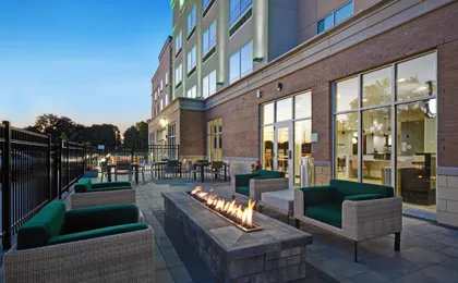 Holiday Inn - Grand Rapids North