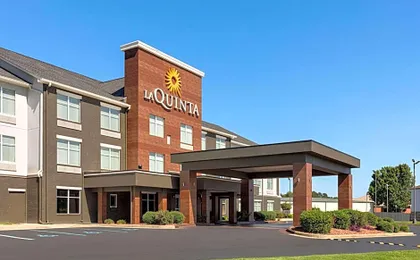 La Quinta Inn & Suites by Wyndham Oxford - Anniston