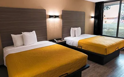 Express Inn & Suites