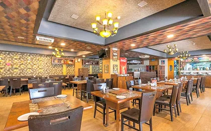 Collection O Indian Suites Near Sitara Restaurant