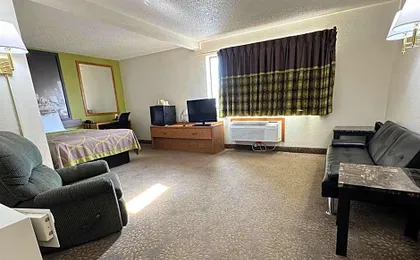 Super 8 by Wyndham Mokena/Frankfort /I-80