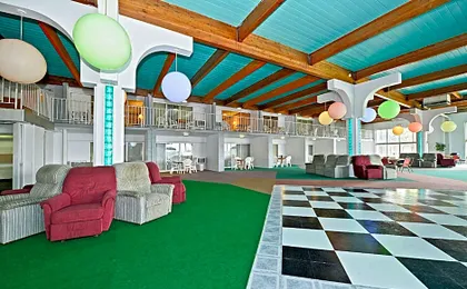 Howard Johnson by Wyndham Benton Harbor