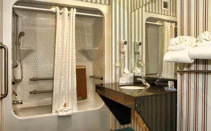 Mainstay Suites Airport