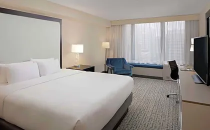 DoubleTree By Hilton Chicago Magnificent Mile