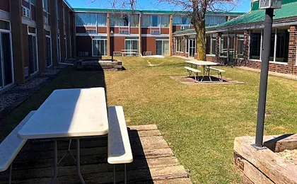 Norwood Inn & Suites Worthington