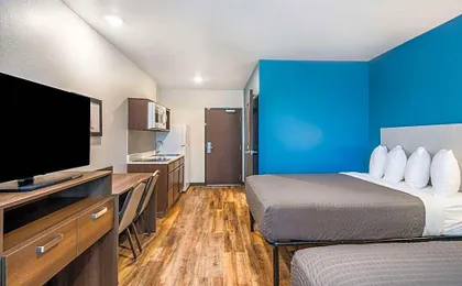 WoodSpring Suites Bradenton