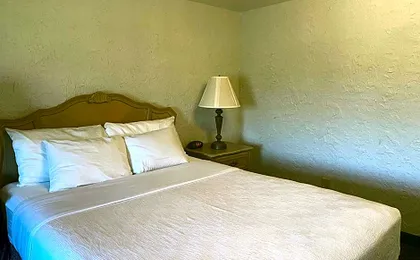 Chateau Hotel and Conference Center