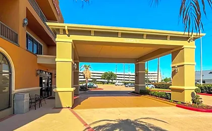Comfort Suites Westchase Houston Energy Corridor