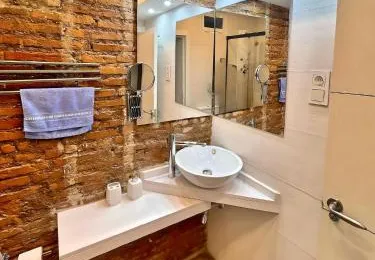 Excellent location Malaga centro historico 2 bed flat