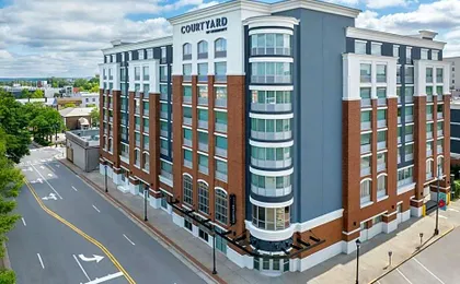 Courtyard by Marriott Athens Downtown