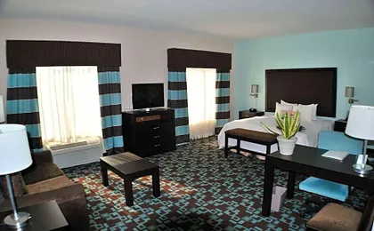 Hampton Inn & Suites Nashville @ Opryland