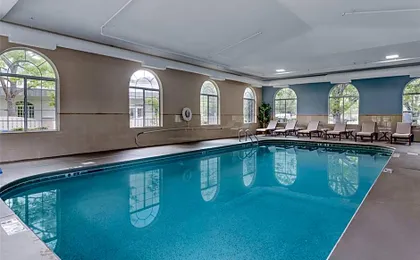Best Western Plus River Escape Inn & Suites