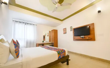 Fabhotel The Grand Ambrosia