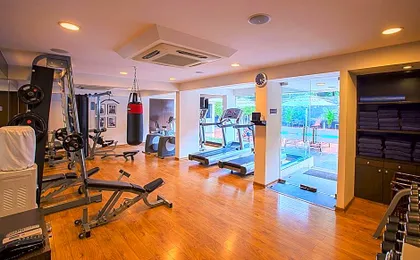 Oakwood Residence Naylor Road Pune